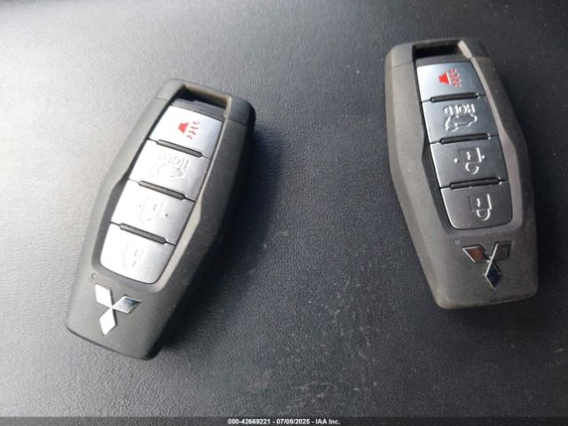 2022 MITSUBISHI OUTLANDER JA4J3UA82NZ016995 Photo 10