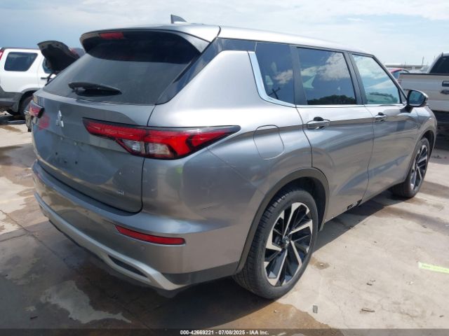 2022 MITSUBISHI OUTLANDER JA4J3UA82NZ016995 Photo 3