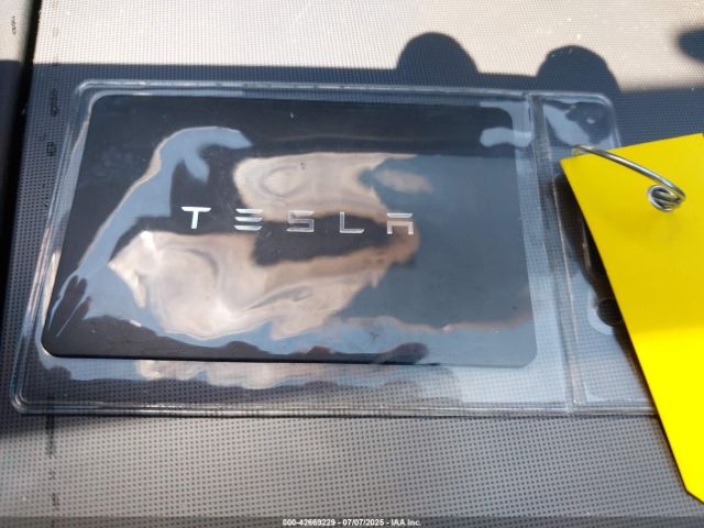 2024 TESLA MODEL 3 5YJ3E1EAXRF757802 Photo 10