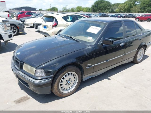 1994 BMW 325 WBACB4322RFM10639 Photo 1