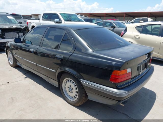 1994 BMW 325 WBACB4322RFM10639 Photo 2