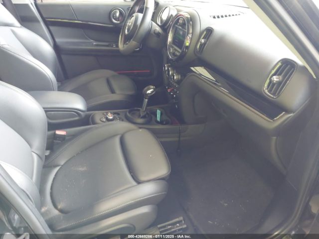 2019 MINI COUNTRYMAN WMZYT5C51K3E62618 Photo 4