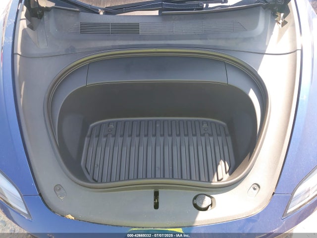 2024 TESLA MODEL 3 5YJ3E1EBXRF800429 Photo 9