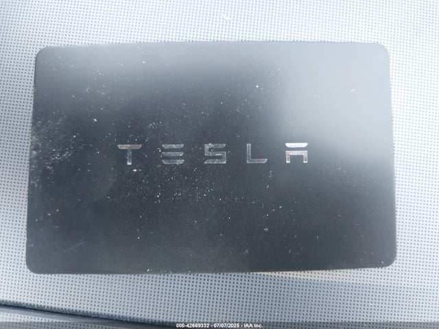 2024 TESLA MODEL 3 5YJ3E1EBXRF800429 Photo 10