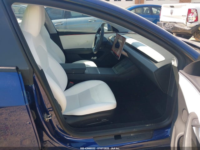 2024 TESLA MODEL 3 5YJ3E1EBXRF800429 Photo 4