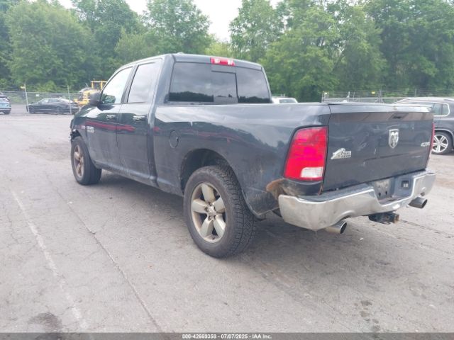 2016 RAM 1500 1C6RR7GT8GS390650 Photo 2