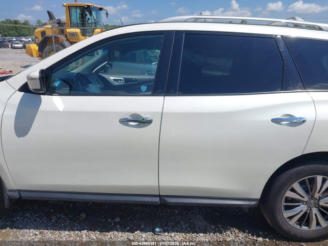 Nissan 2018 2018 5N1DR2MN0JC649253 Image 15