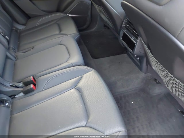 2019 AUDI Q8 WA1FVAF11KD031801 Photo 7