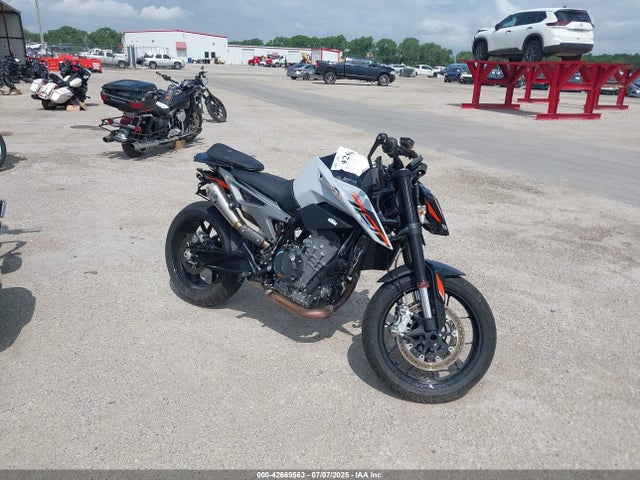 2023 LCETU7407PH700873 main image
