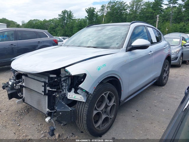 ZASPAKBNXN7D33943 Alfa Romeo Stelvio