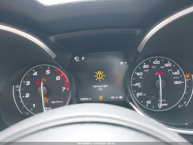 ZASPAKBNXN7D33943 Alfa Romeo Stelvio
