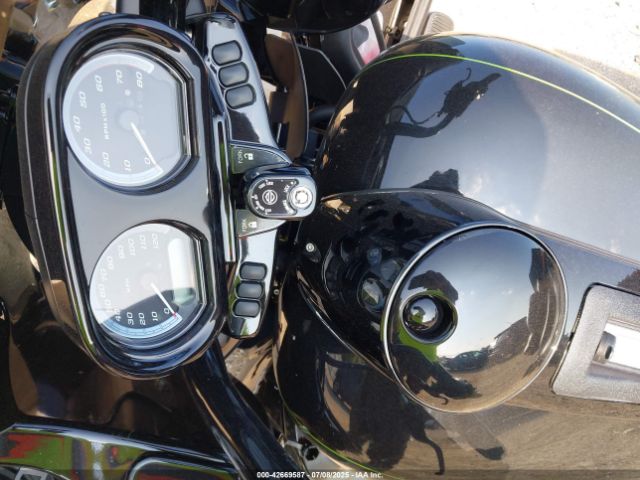 2023 HARLEY-DAVIDSON FLTRK 1HD1KZF17PB651528 Photo 10