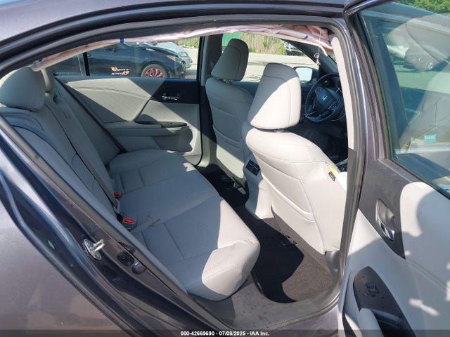 1HGCR2F9XGA211992 Honda k24w1