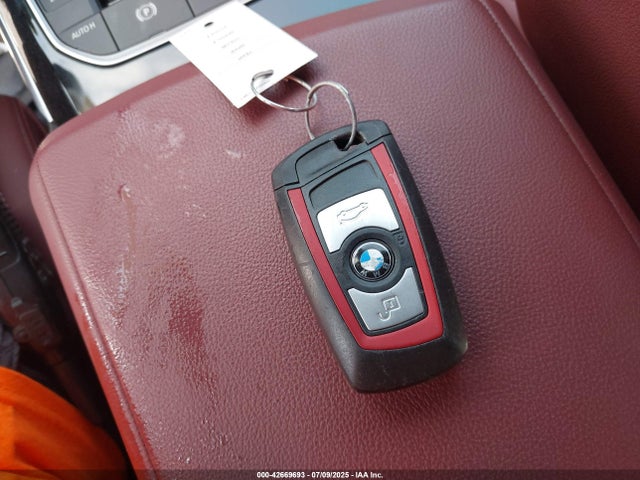 BMW 2024 2024 WBY83FB06RFT01245 Image 11