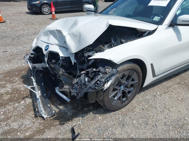 BMW 2024 2024 WBY83FB06RFT01245 Image 19