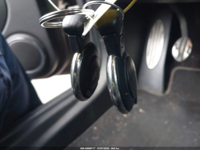 2011 MINI COOPER S WMWZP3C50BTX84044 Photo 10