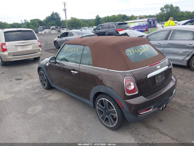 2011 MINI COOPER S WMWZP3C50BTX84044 Photo 2