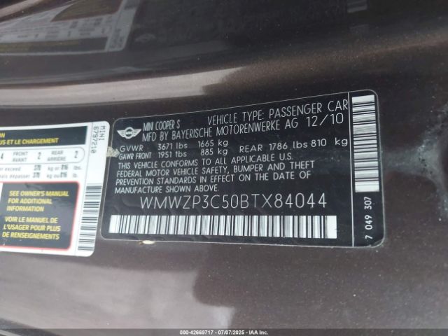 2011 MINI COOPER S WMWZP3C50BTX84044 Photo 8