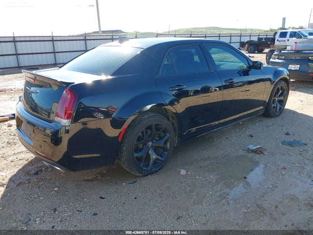 2C3CCABT7NH203797 Chrysler 300