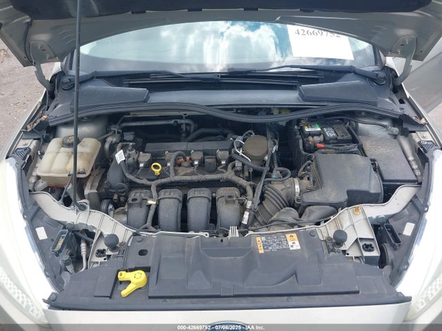 42669752 :رقم المزاد ، 1FADP3F25GL262568 vin ، 2016 Ford Focus Se مزاد بيع