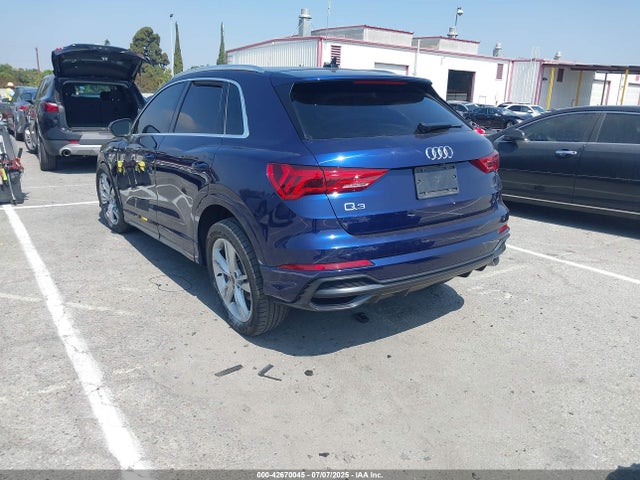 2022 AUDI Q3 WA1EECF35N1082412 Photo 2