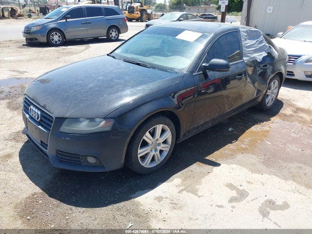 2011 AUDI A4 WAUAFAFLXBN001105 Photo 1
