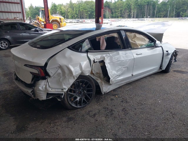 2024 TESLA MODEL 3 5YJ3E1EA2RF825350 Photo 3