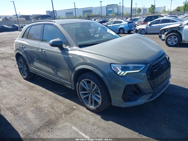 2023 AUDI Q3 WA1DECF31P1150123 Photo 0