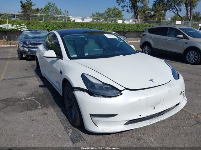 5YJ3E1EB1MF068099 Tesla MODEL 3
