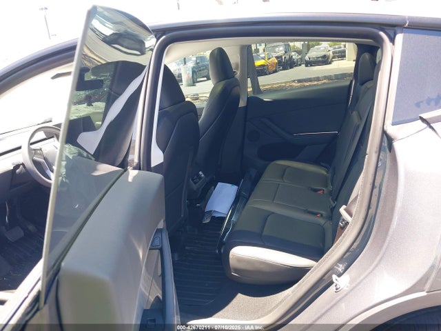 2023 TESLA MODEL Y 7SAYGDEE9PA106159 Photo 7