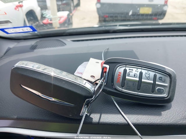 Chrysler 2025 2025 2C4RC1BG6SR585805 Image 11