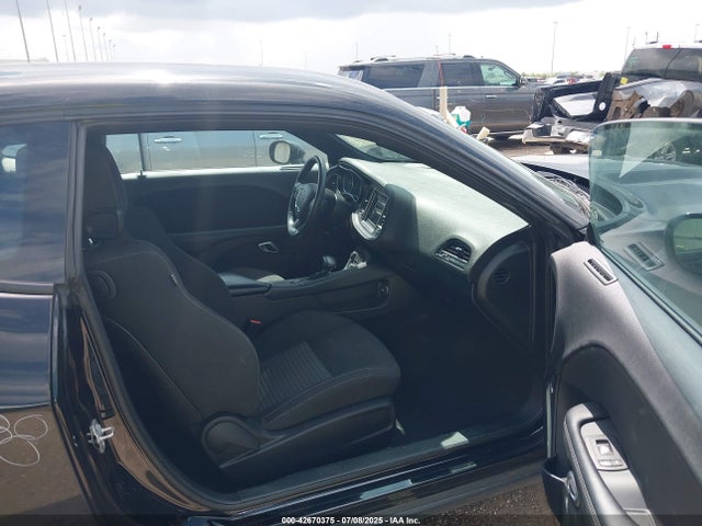 Продаж на аукціоні авто 2023 Dodge Challenger Gt Awd, vin: 2C3CDZKG6PH507897, номер лоту: 42670375