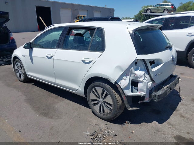 WVWKP7AU1GW916935 Volkswagen E-Golf