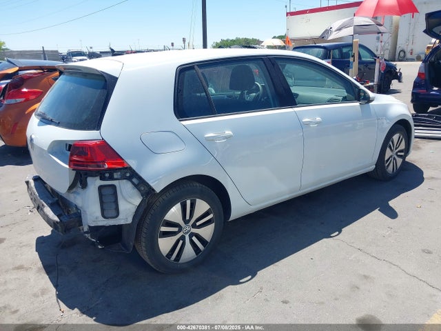 WVWKP7AU1GW916935 Volkswagen E-Golf