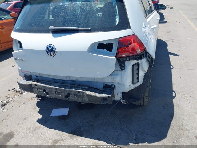 WVWKP7AU1GW916935 Volkswagen E-Golf