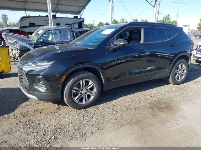 Chevrolet lgx 2020 3GNKBJRS4LS545944 Image 2