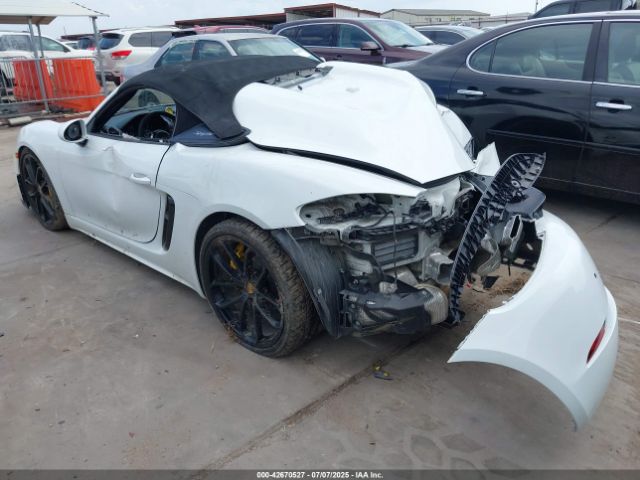 2021 PORSCHE 718 SPYDER WP0CC2A89MS240128 Photo 2