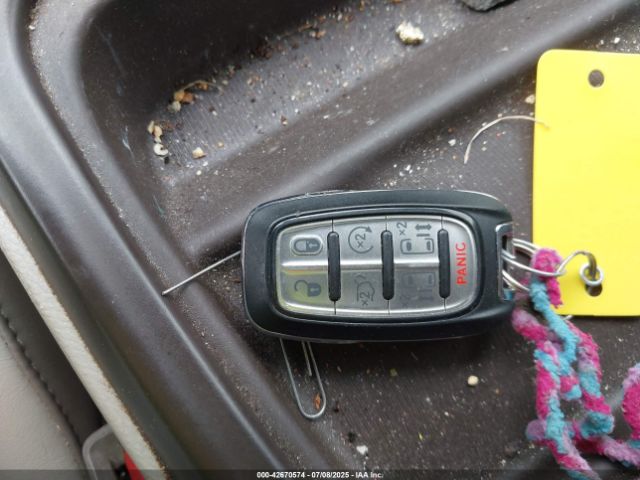 2021 CHRYSLER VOYAGER 2C4RC1DG7MR509073 Photo 10