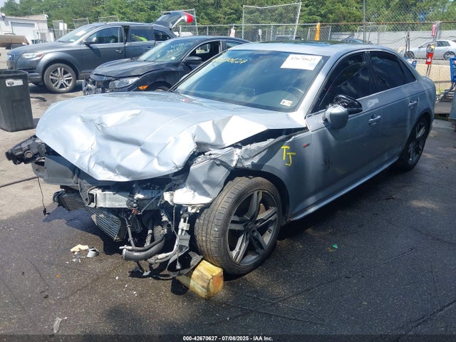 2018 AUDI A4 WAUENAF47JA180805 Photo 1