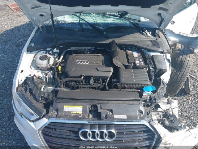 2018 AUDI A3 WAUJ8GFF4J1049888 Photo 9