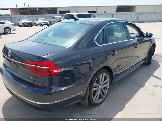 1VWDT7A32HC071413 Volkswagen 1.8 tsi