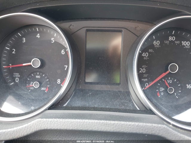 1VWDT7A32HC071413 Volkswagen 1.8 tsi