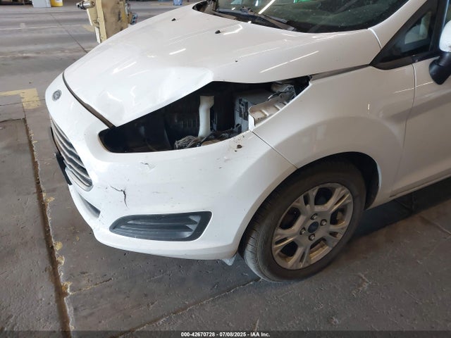 3FADP4BJ9FM214233 Ford 2015