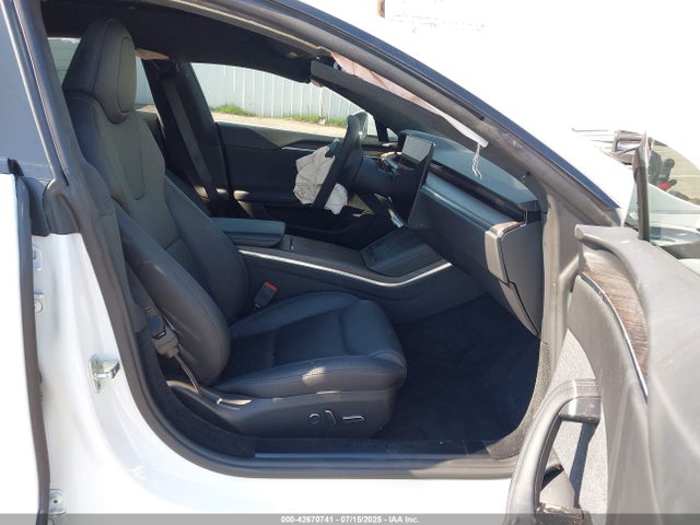 5YJSA1E54MF443114 Tesla 2021