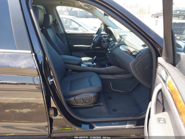 2017 BMW X3 5UXWX9C50H0D98972 Photo 4