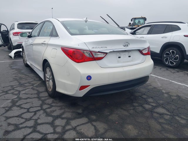 Hyundai gamma 2014 5NPEB4AC3EH887393 Image 3