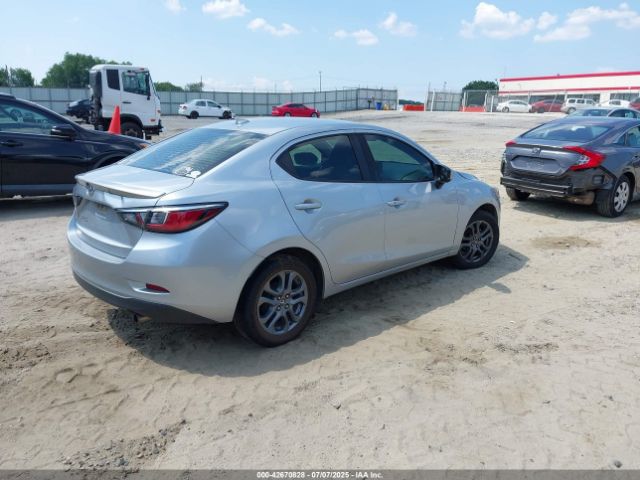 2019 TOYOTA YARIS 3MYDLBYV1KY511487 Photo 3