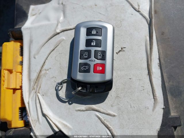2020 TOYOTA SIENNA 5TDXZ3DC9LS043621 Photo 10
