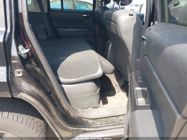 1C4NJRFB9FD216186 Jeep 2015