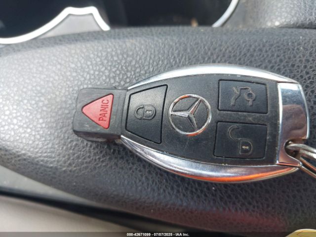 2013 MERCEDES-BENZ C 250 WDDGF4HB9DA785179 Photo 10